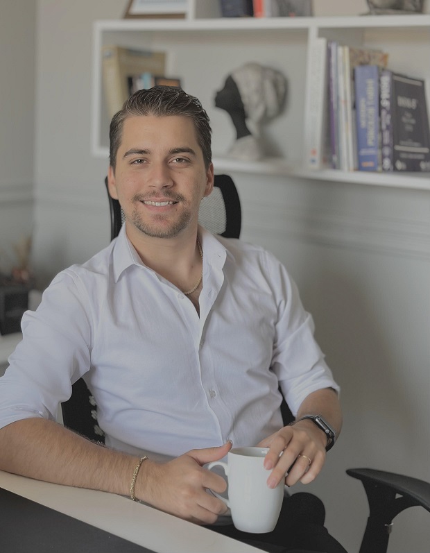 Kaan Üçyıldız logo