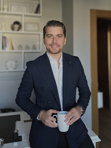 Kaan Üçyıldı... Hakkında Bilgi